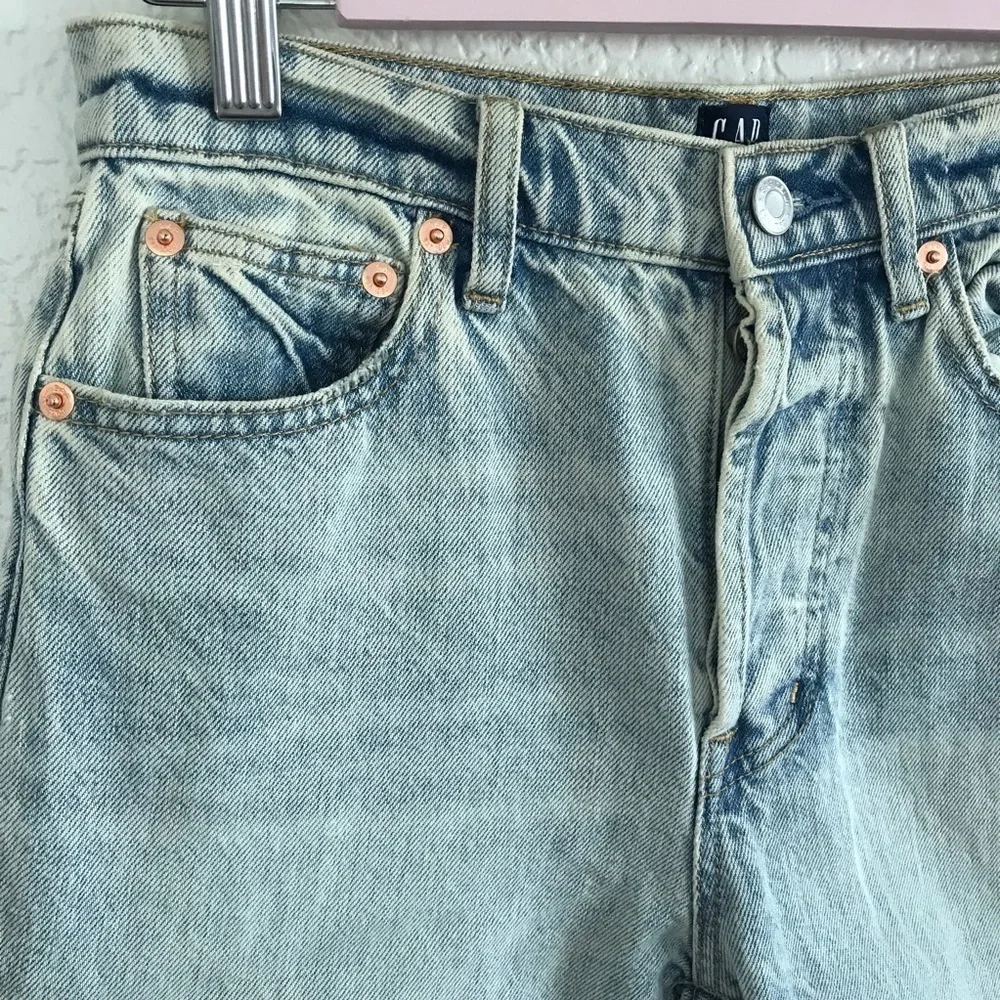 Nwot Gap Denim Light Bleach Wash Long Shorts